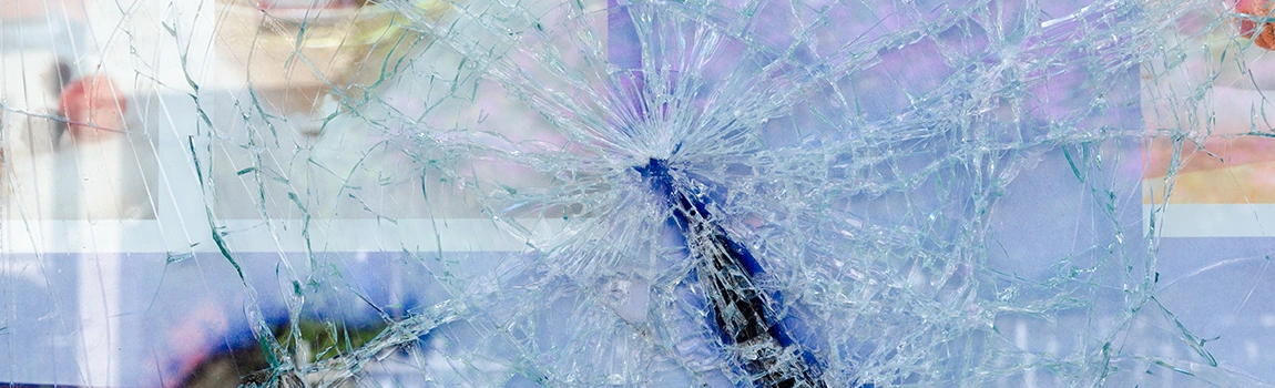 Window Broken Glass Repair in Deerfield Beach, FL