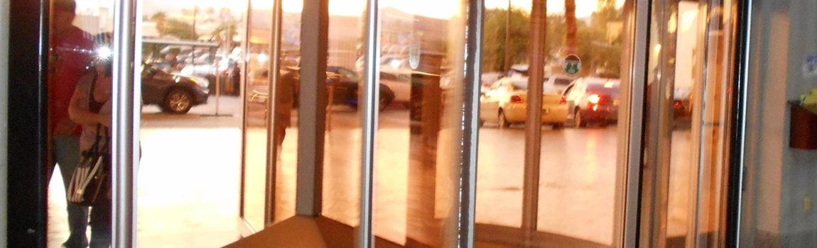 Storefront Glass Repair Cost in Deerfield Beach, FL